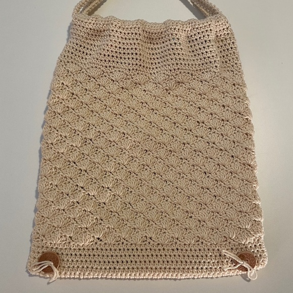 Sweet Cream Crocheted Drawstring Backpack - Picture 3 of 9